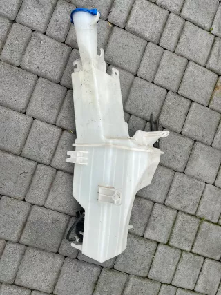 98610-F1900,SPORTAGE,IV Бачок омывателя Kia Sportage 4 Арт AL16674039149, вид 1