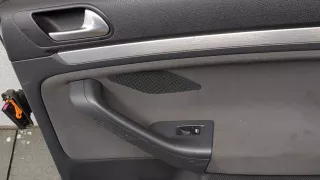1K5833106E,1K5833302P Дверь задняя правая серебристая Volkswagen Jetta 5 Арт 20038671, вид 5