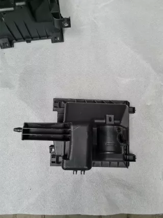  Корпус воздушного фильтра Lexus IS 3 Арт AL11518358351