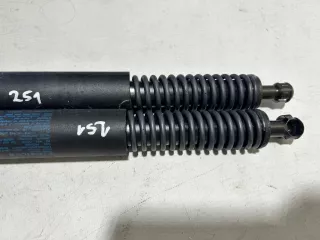 A1647400545 Амортизатор багажника Mercedes R W251 Арт AL16013255380, вид 3