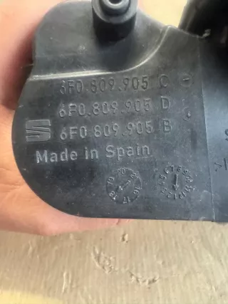 6F0809905C,OEM Лючок бензобака Seat Ibiza 5 Арт AL16182289678_2, вид 4