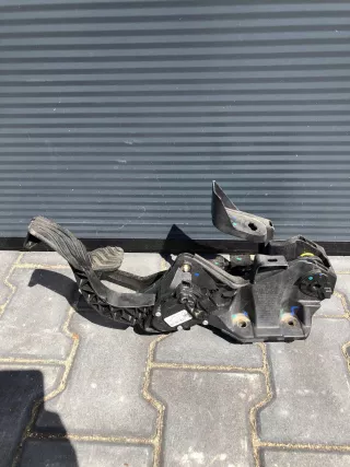 180108467R Педаль газа Dacia Duster 2 Арт AL16132363111, вид 3