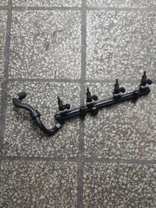 06L906031A,A2800158266 Топливная рампа  Audi A4 B9 Арт AL9834065427, вид 1
