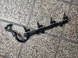 06L906031A,A2800158266 Топливная рампа  Audi A4 B9 Арт AL9834065427, вид 3