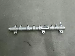8571569,13538571569 Топливная рампа  BMW X3 G01 Арт AL15889428659, вид 2