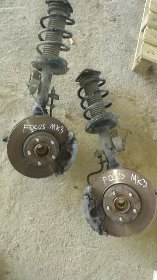  Кулак поворотный передний левый Ford Focus 3 Арт AL6373139104