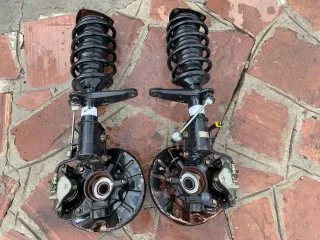  Кулак поворотный передний левый Land Rover Range Rover 4 Арт AL10832881195, вид 2