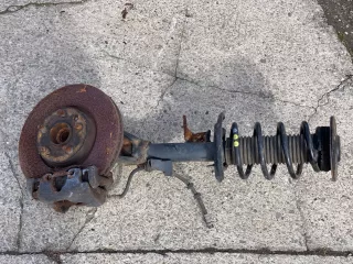  Кулак поворотный передний правый Ford B-Max Арт AL11306918255