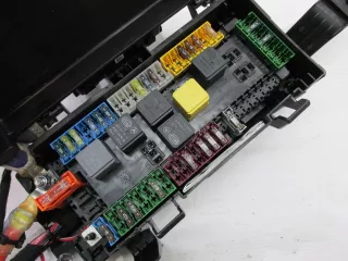 A1669002700 Короб предохранителей Mercedes ML/GLE W166 Арт AL10848644659_2, вид 4