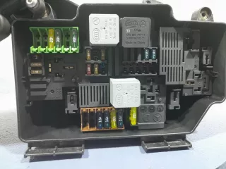 A2139065706 Короб предохранителей Mercedes E W213 Арт AL16140665982, вид 3