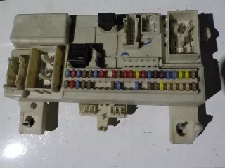 8690720 Короб предохранителей Volvo C30 Арт AL16268600185, вид 1