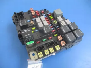 25771741 Короб предохранителей Cadillac XT6 Арт AL16333622899_2, вид 7