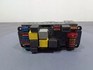 2035451701 Короб предохранителей Mercedes C W203 Арт AL16556043293, вид 1