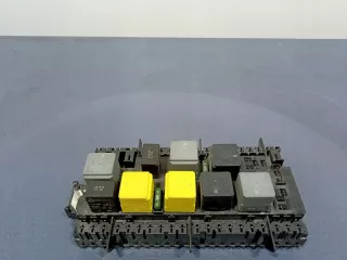 A1669068201 Короб предохранителей Mercedes GL X166 Арт AL16851656383, вид 2