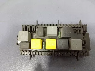 A1669068201 Короб предохранителей Mercedes GL X166 Арт AL16851656383, вид 3