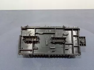 A1669068201 Короб предохранителей Mercedes GL X166 Арт AL16851656383, вид 6