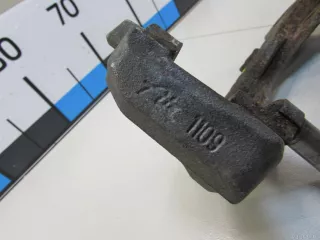 LR061366 Land Rover Скоба суппорта переднего Jaguar XF 260 Арт E81021002, вид 4