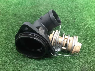 03H121121C Корпус термостата Volkswagen Touareg 2 Арт 00265467, вид 3
