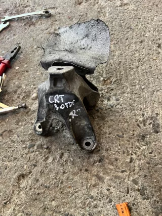  Кронштейн двигателя Audi A6 Allroad C7 Арт AL15681801484, вид 1