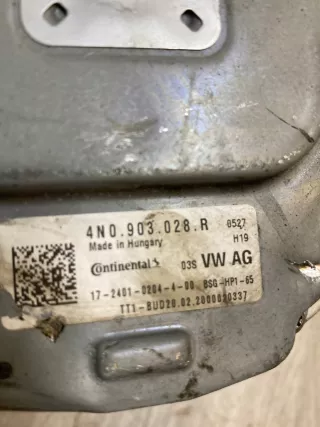 4N0903028R Генератор Audi v8 Арт AL15694147360, вид 4