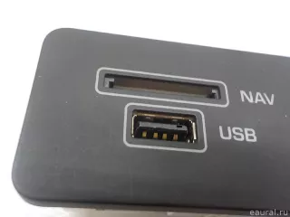 LR061057 Land Rover Разъем AUX / USB Jaguar XF 260 Арт E84745697, вид 2