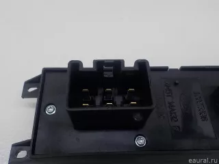 1690871 Ford Блок управления стеклоподъемниками Ford Focus 3 restailing Арт E84747279, вид 4
