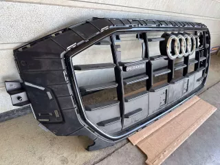 4M8853651A Решетка радиатора Audi Q8 Арт AL15600644776, вид 4