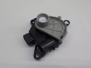 6008243 Tesla Моторчик заслонки отопителя Tesla model S Арт E84798787, вид 3