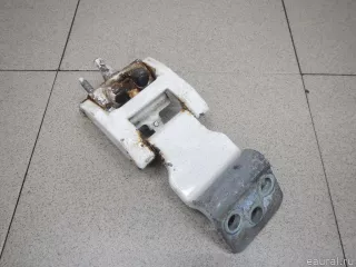 1883877 Ford Петля двери багажника нижняя Ford Transit 4 Арт E100412960, вид 2