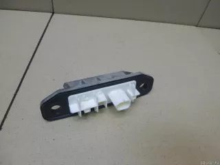 8484047040 Toyota Кнопка открытия багажника Lexus UX Арт E100461126, вид 2