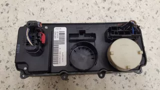 P05005038AA Блок управления печки/климат-контроля Dodge Caravan 4 Арт AL15398819371, вид 2