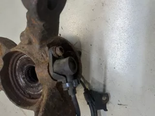 4350232080,4321212390 Ступица передняя левая Toyota Matrix 1 Арт 20064419, вид 2
