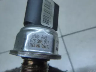076906051 VAG Датчик давления топлива Volkswagen Crafter 1 Арт E100474973, вид 5