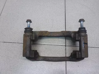 4404H7 Citroen-Peugeot Скоба суппорта переднего Citroen C3 Picasso restailing Арт E100489331
