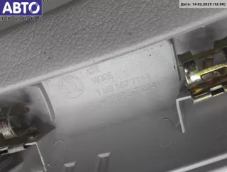 1u9867714 Накладка двери (крышки) багажника Skoda Octavia A4 Арт 54972317, вид 2