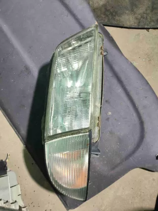 1307022195 Фара правая   Audi A4 B5 Арт A4B57311, вид 2