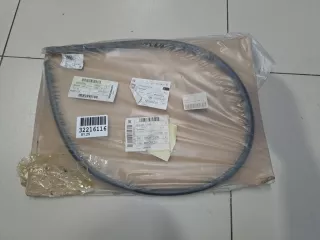5E0823723A Уплотнитель капота Skoda Octavia A7 Арт Z343512, вид 3