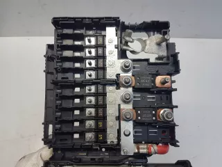 K8D2-14N073-AB Короб предохранителей Land Rover Evoque 2 Арт AL13168718622, вид 4