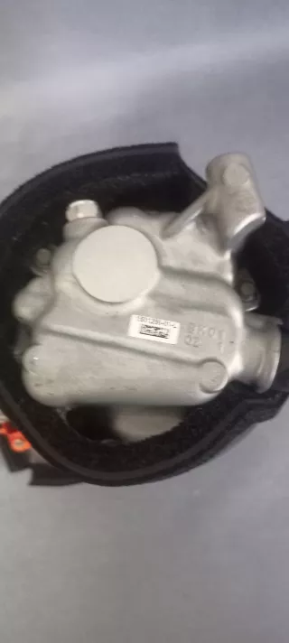 1501256-01-L Компрессор кондиционера Tesla model Y Арт AL13204124053