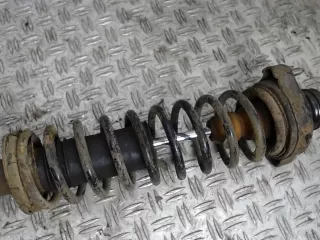  пружина подвески зад лев Mitsubishi Carisma Арт 22027357/3