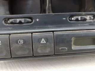 A-8 10Г-11 кнопка аварийной остановки Citroen Xantia Арт 19006062/1, вид 1