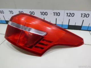 2033085 Ford Фонарь задний наружный правый Ford Focus 3 restailing Арт E48267408, вид 2