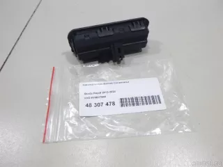 6V0827566 VAG Кнопка открытия багажника Audi A3 8Y Арт E48307478, вид 1