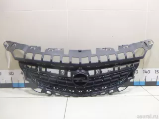 1320167 GM Решетка радиатора Opel Astra J Арт E48383102, вид 1