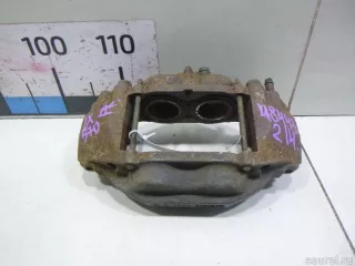 4773060280 Toyota Суппорт тормозной передний правый Lexus LX 3 restailing 2 Арт E48443214