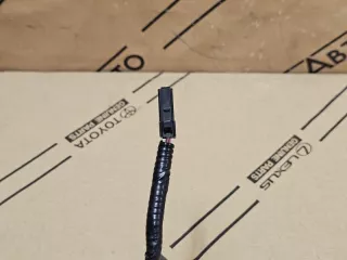 9098010619, 90980-10619 разъем звукового сигнала Toyota Fortuner 2 Арт DN191789, вид 5