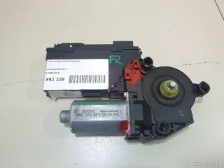 7L0959702G VAG Моторчик стеклоподъемника Porsche Cayenne 957 Арт E48493507