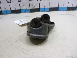 1560937010 Toyota Кронштейн масляного фильтра Toyota Yaris 2 Арт E48530918, вид 4