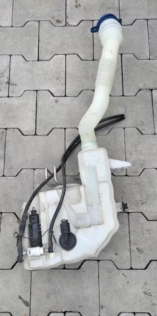 A1668600760 Бачок омывателя Mercedes ML/GLE W166 Арт AL13375341606_2, вид 1