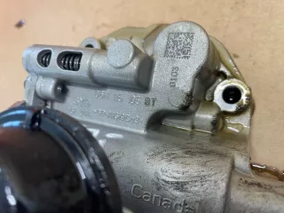 06H115105BT Насос масляный Volkswagen Golf 7 Арт AL13548497405, вид 2